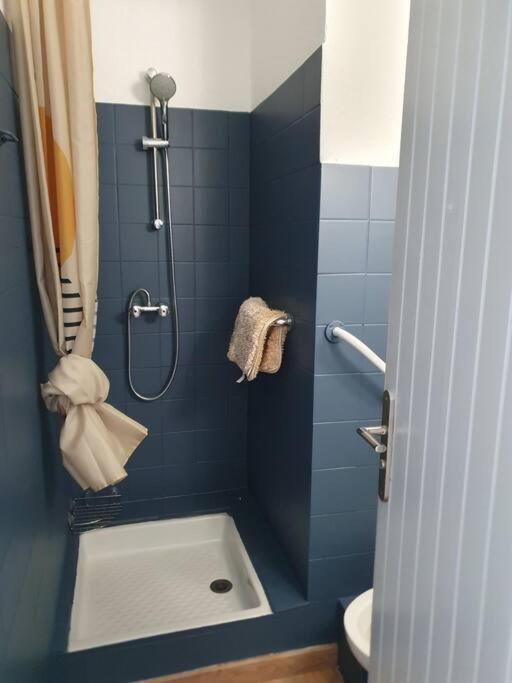 Studio Equipe Et Meuble St Cyprien Saint-Cyprien  Bagian luar foto