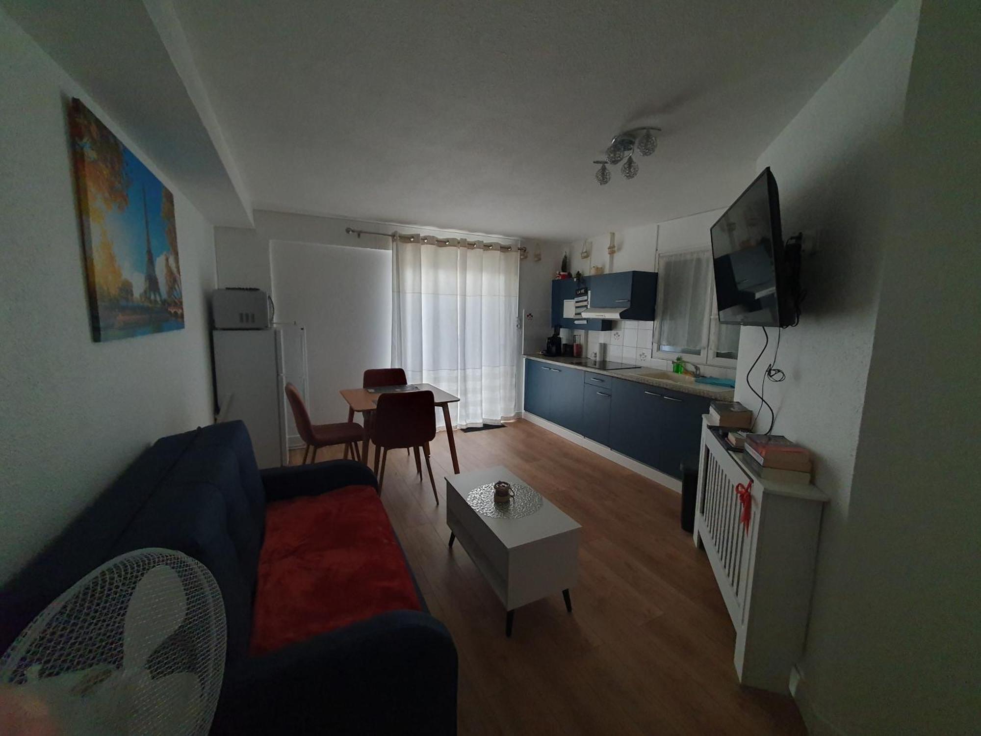 Studio Equipe Et Meuble St Cyprien Saint-Cyprien  Bagian luar foto